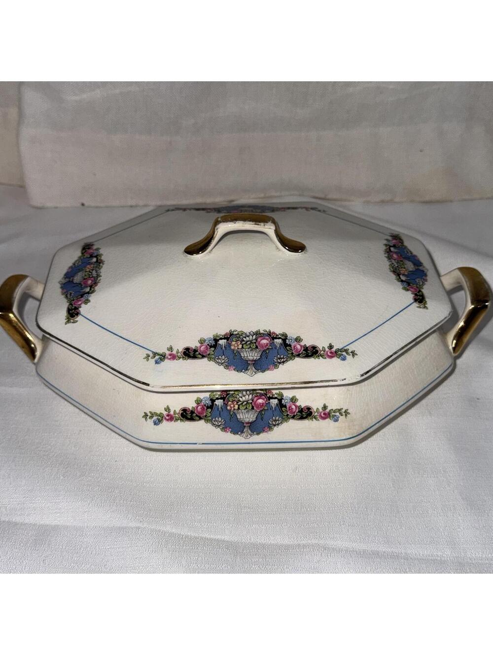Maytime Pattern Casserole Dish Octogon Spear & Co Martha Washington Floral Gold